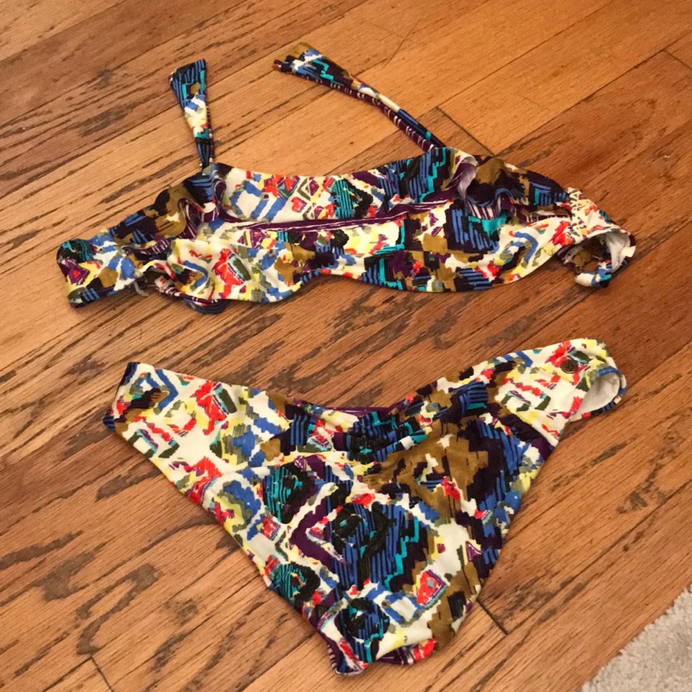 Volcom bikini - Picture 2 of 8